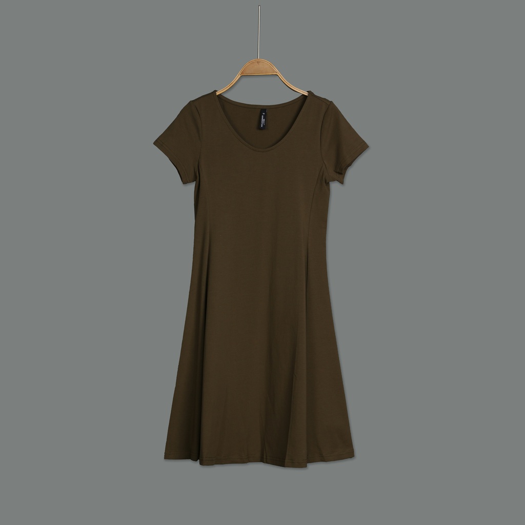XL213066 Plain Dress Lady