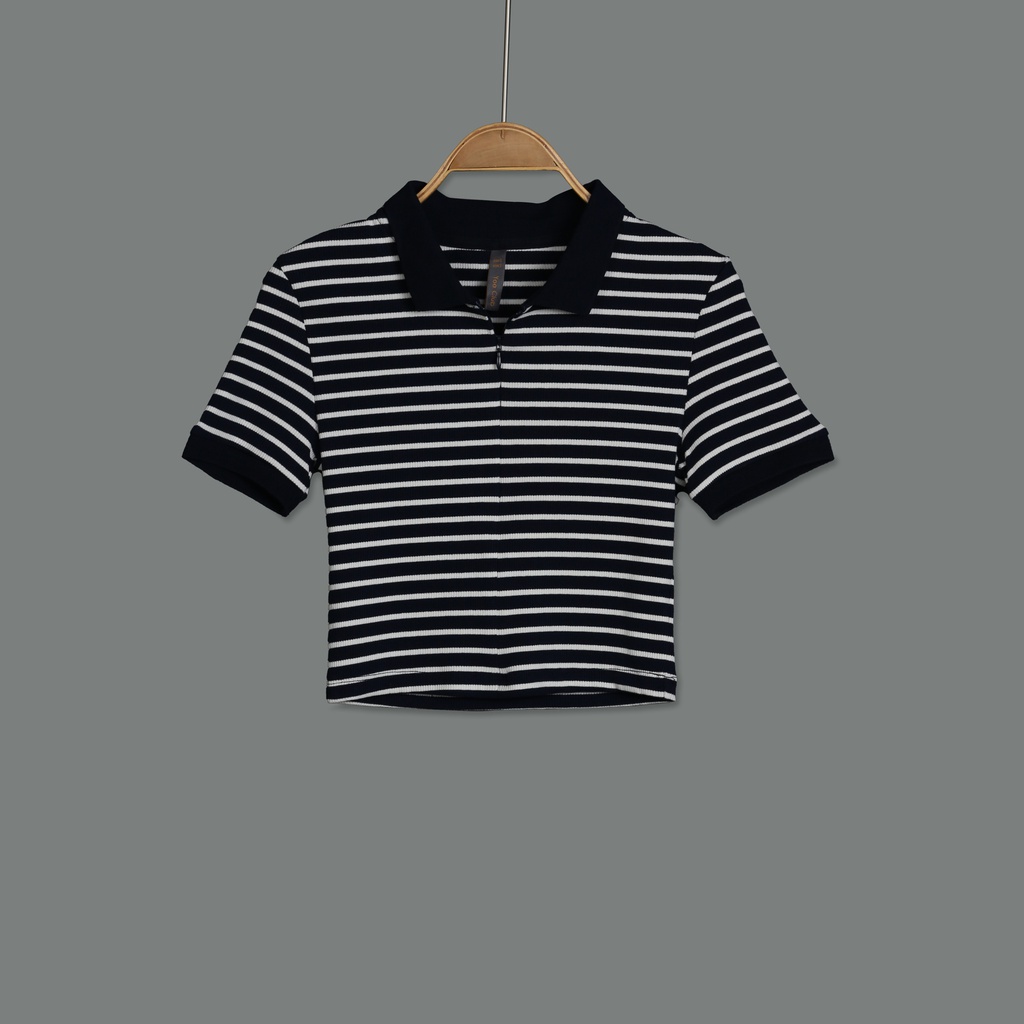 GH23192 Crop Top Lady