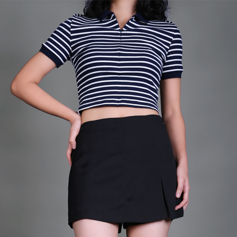 GH23192 Crop Top Lady