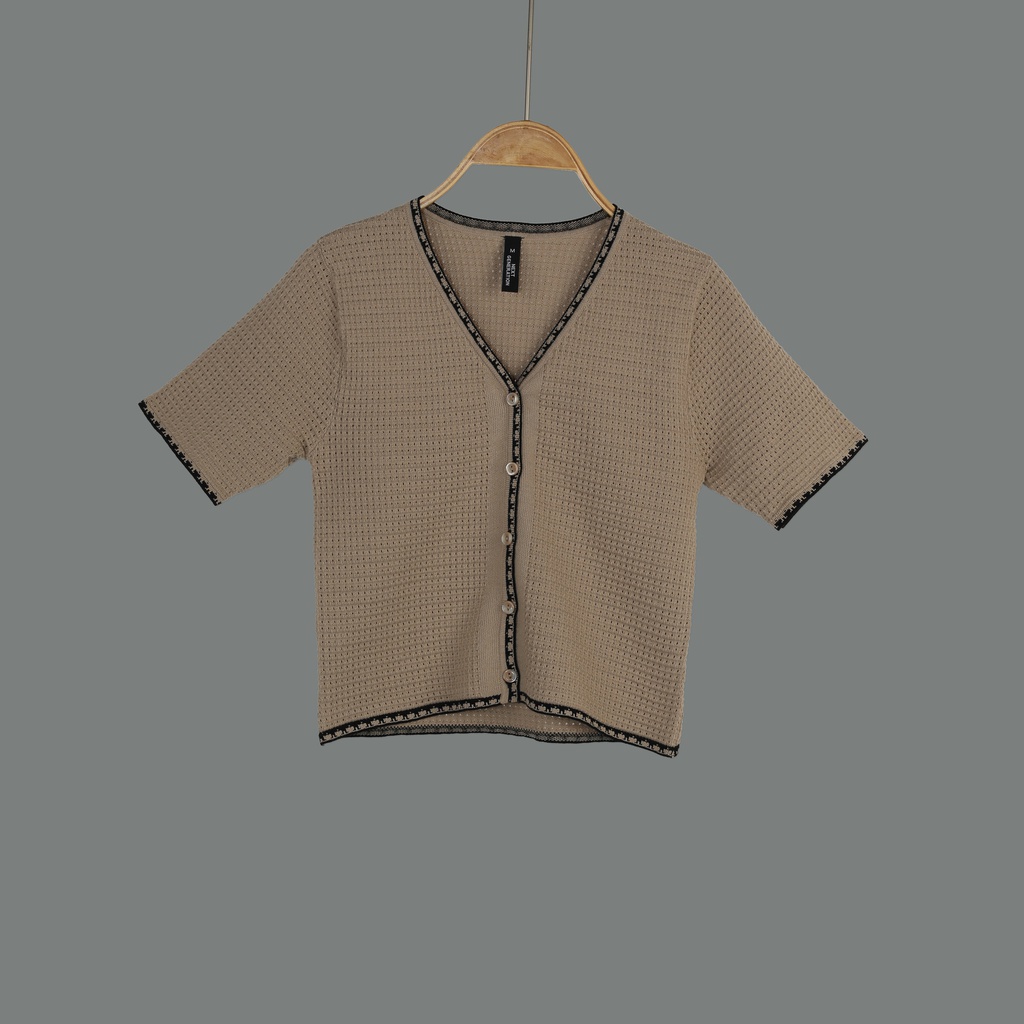 XH213552 Knit Blouse Lady