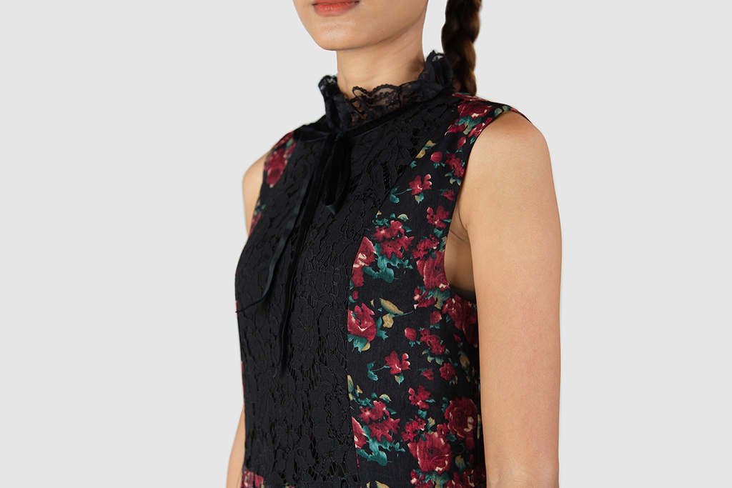 XL313076 Pleated Floral Dress Lady