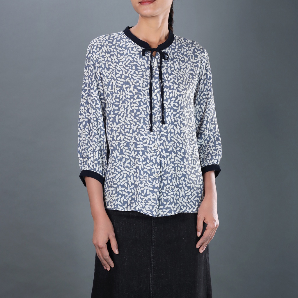 XH213532 Chiffon Blouse Lady